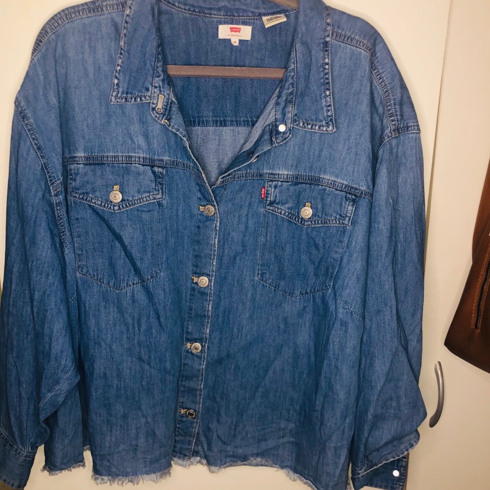 Plus Levi Denim button down collar shirt